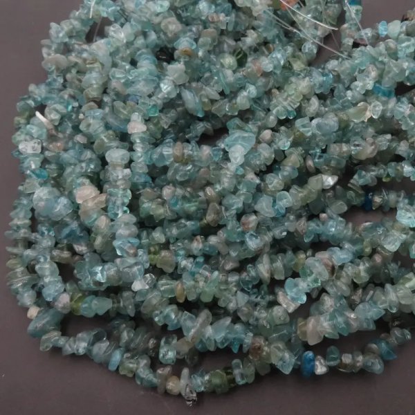 Apatyt polerowana sieczka 6-8 mm (sznur 80 cm)