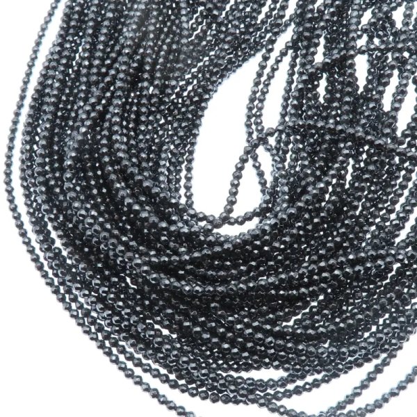 Hematyt grafitowy fasetowany - kulki 3 mm (sznur)