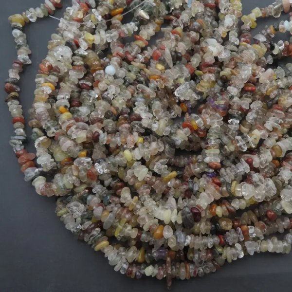 Kwarc mix sieczka 6-8 mm (sznur 80 cm)