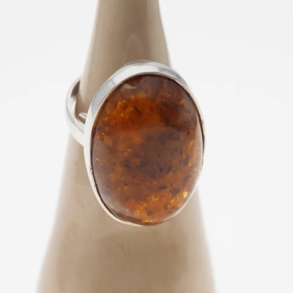 Bursztyn koniakowy w srebrze - pierścionek owal