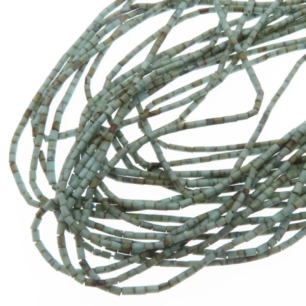 Turkus (howlit)walce 1x1 mm (sznur)