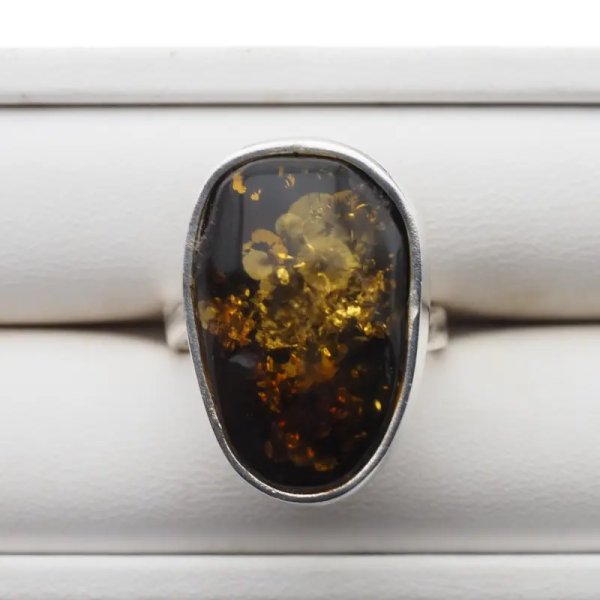 Zielony Bursztyn i srebro - pierścionek z regulacją