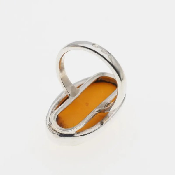 Mleczny Bursztyn i srebro - pierścionek owal (Rozmiar Jubilerski 17)