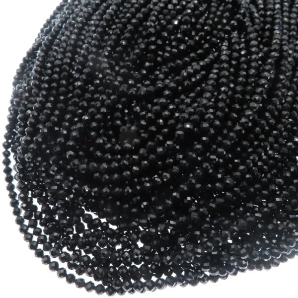 Turmalin czarny fasetowany kulka 4,6 mm (sznur)