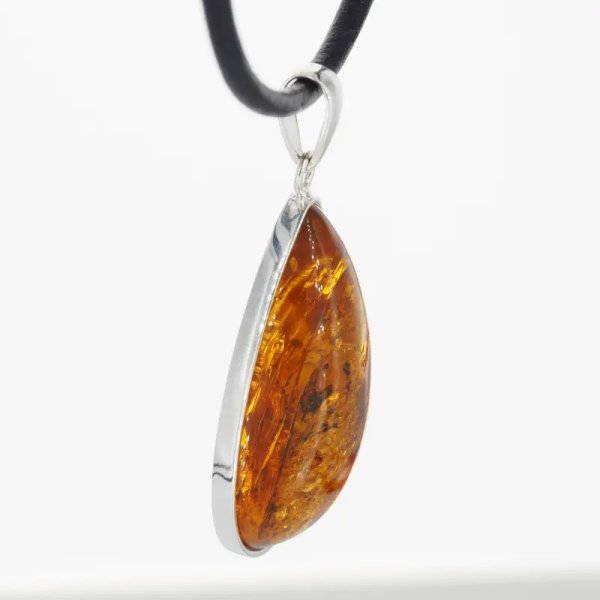 Bursztyn przezroczysty z łuskami i srebro - wisiorek łza