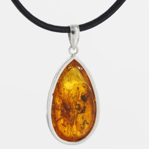 Bursztyn przezroczysty z łuskami i srebro - wisiorek łza