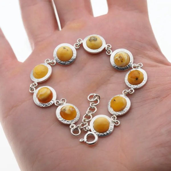 Mleczny Bursztyn koło 8mm i srebro - bransoletka regulowana