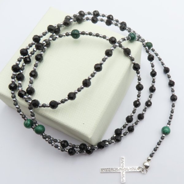 Turmalin, Malachit, Hematyt i srebro - naszyjnik różaniec
