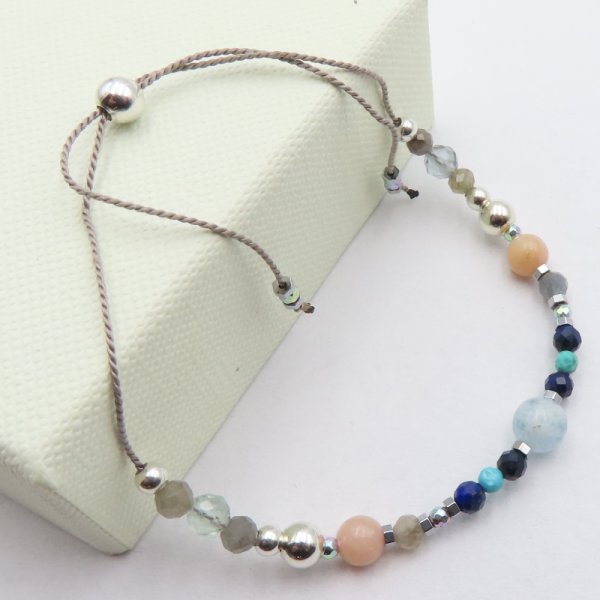 Bransoletka Mix Kamieni dla WODNIKA i srebro - bransoletka na sznurku z regulacją 