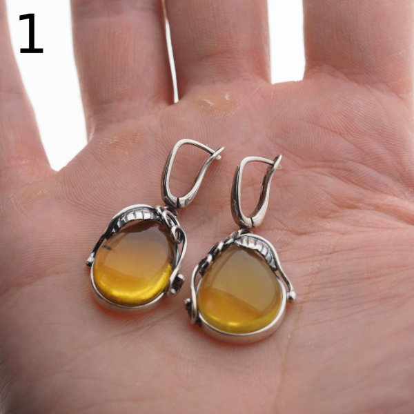 Bursztyn przezroczysty w srebrze oksydowanym - kolczyki łzy