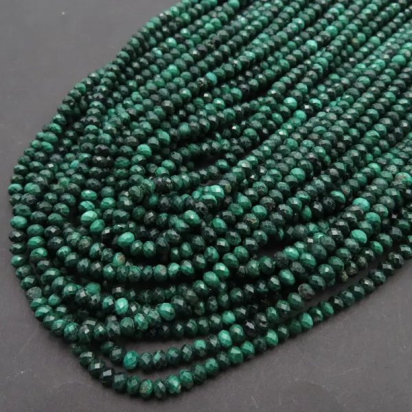 Malachit fasetowane oponki 3x4mm (sznur)