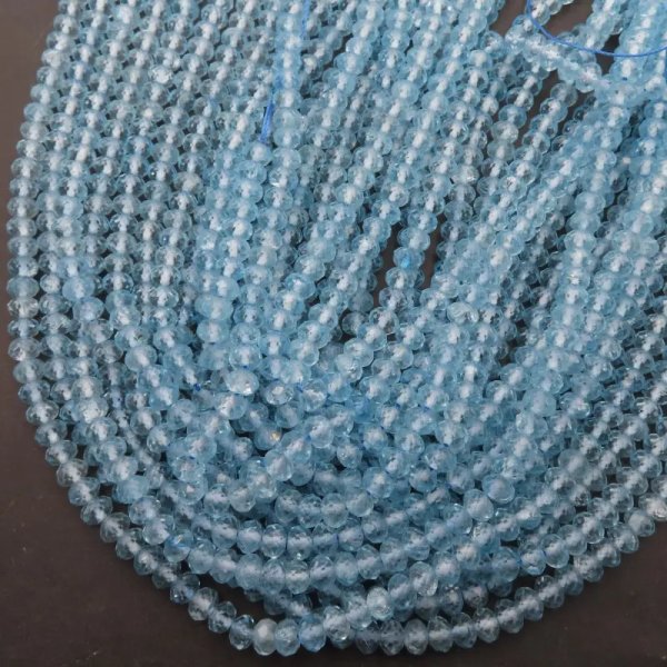 Topaz niebieski fasetowane oponki 6x4 (sznur)