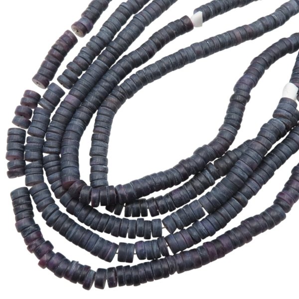 Muszla szara plastry 6x2,5-3mm (sznur)