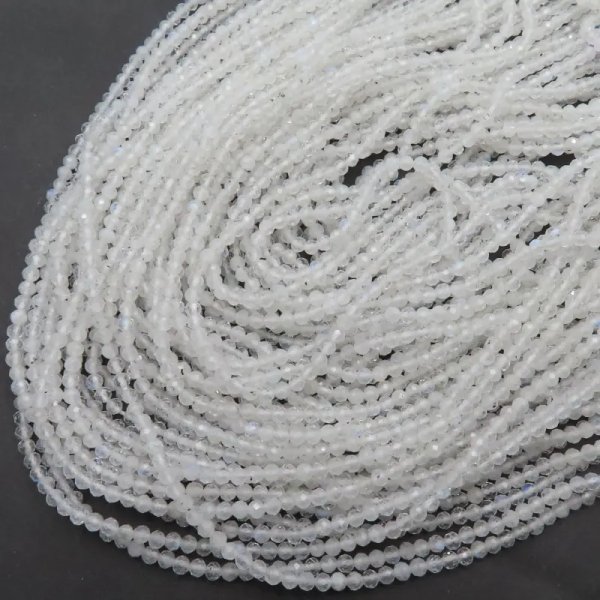 Kamień Księżycowy fasetowany kulka 2,5 mm (sznurek) wysoka jakość