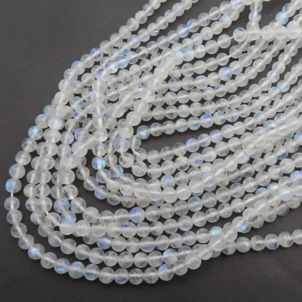 Kamień Księżycowy kulka 4,5-4,8 mm (sznur) super jakość