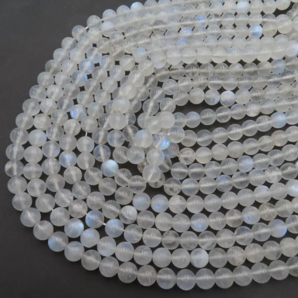 Kamień Księżycowy kulka 8 mm (sznur) super jakość