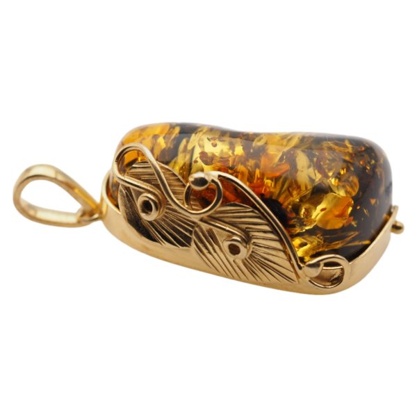 Zielony bursztyn z łuskami i srebro złocone - zawieszka z liśćmi