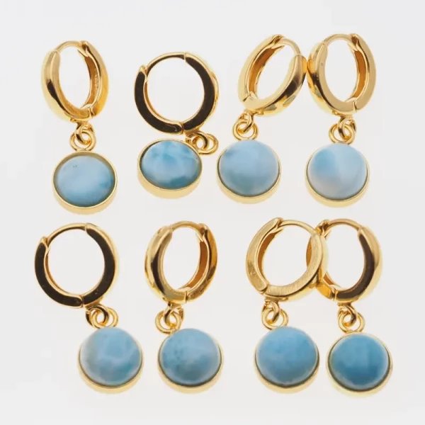 Larimar w srebrze złoconym - kolczyki wiszące sztyfty okrągłe 8 mm