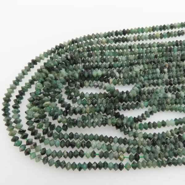 Szmaragd - fasetowane dyski 4x3mm 