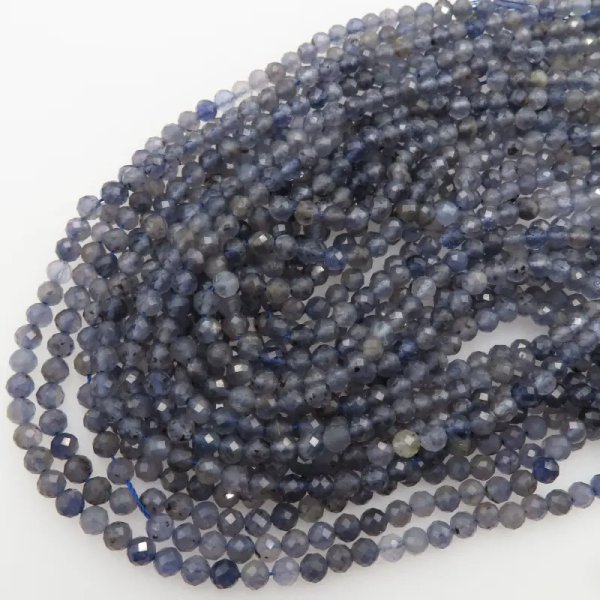 Iolit - fasetowane kulki 5 mm (sznur)