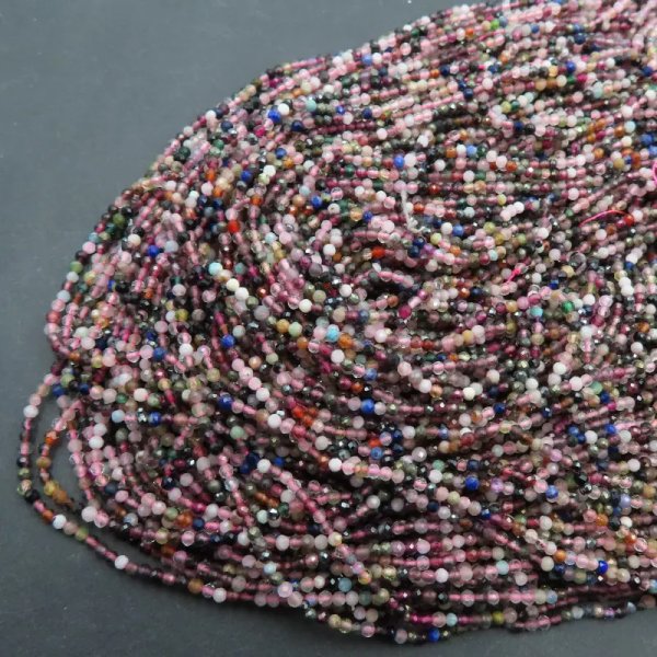 Mix kamieni - fasetowane kulki 2 mm (sznur)