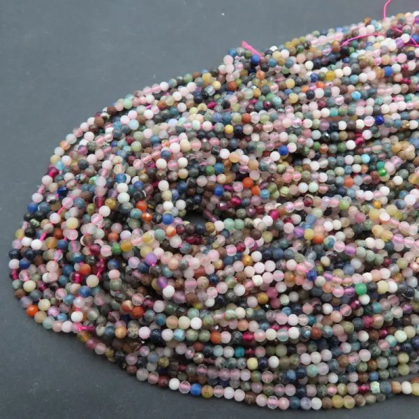 Mix kamieni - fasetowane kulki 3 mm (sznur)