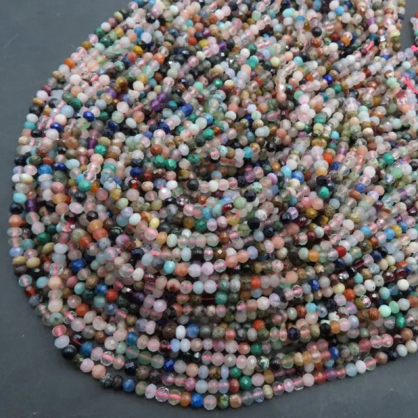 Mix kamieni - fasetowane kulki 4 mm (sznur)