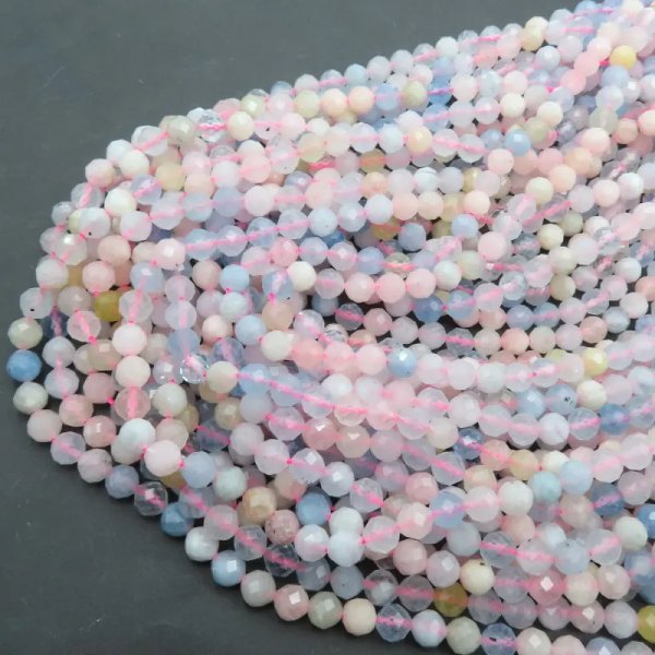 Morganit fasetowany - kulki 6 mm (sznur)