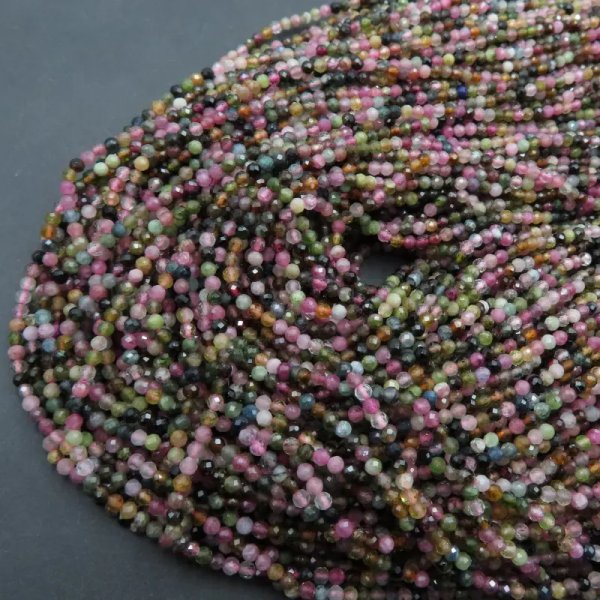 Turmalin kolorowy fasetowany kulki 2mm (sznur)
