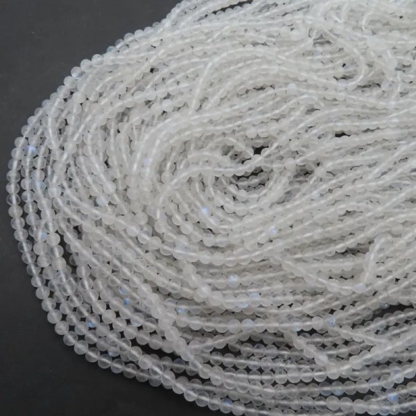 Kamień Księżycowy kulka 3,7mm (sznur) wysoka jakość