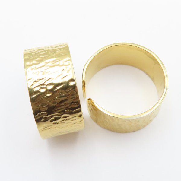 Pierścionek Obrączka młotkowana - srebro złocone (Rozmiar Jubilerski 13)