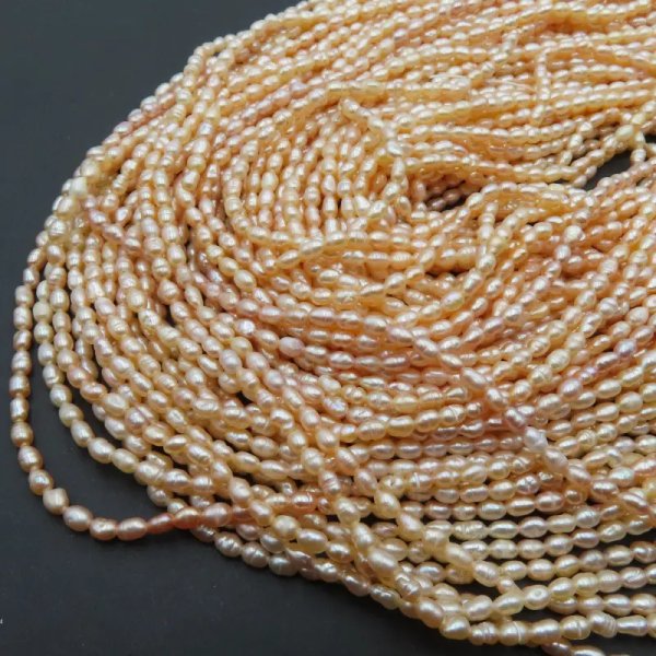 Perły Naturalne Hodowane różowe 3 mm nr 235 (sznur)