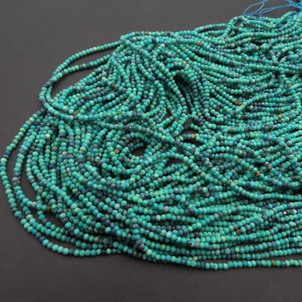 Turkus kulka fasetowana 2 mm – sznur ok. 38 cm (zielony)