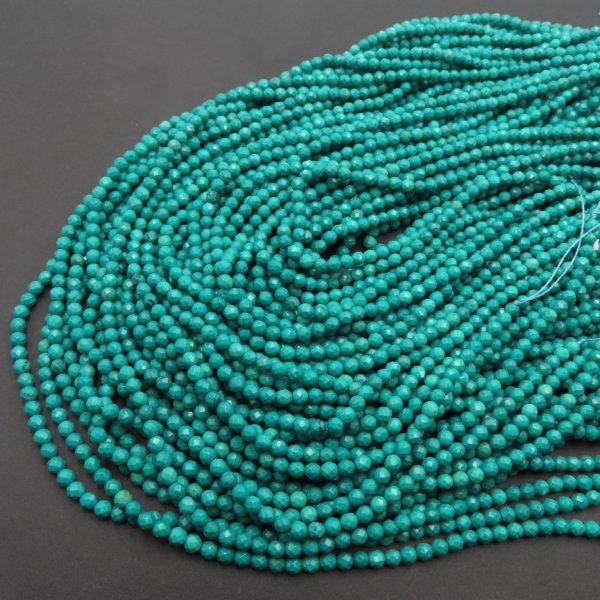 Turkus (howlit) zielony kulka fasetowana 3 mm (sznur)