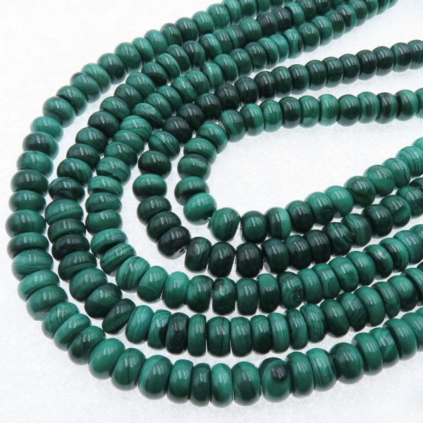 Malachit polerowane oponki 8x3-5 mm (sznur)