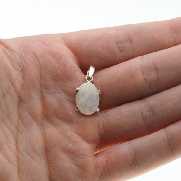 Kamień Księżycowy i srebro  - zawieszka owal