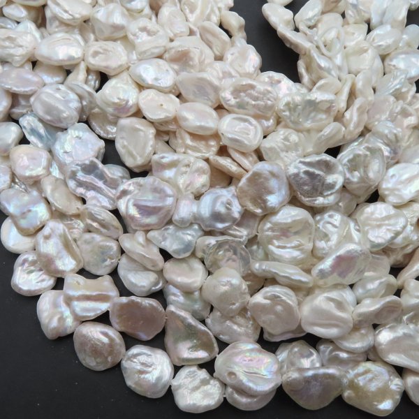 Perły Naturalne Hodowane białe Keshi nieregularne 15-17 mm nr 285(sznur)