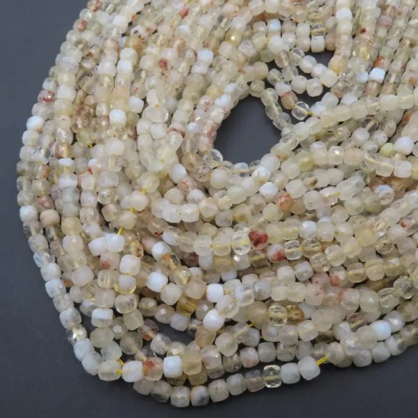 Cytryn fasetowany kostka 4,5 mm (sznur)