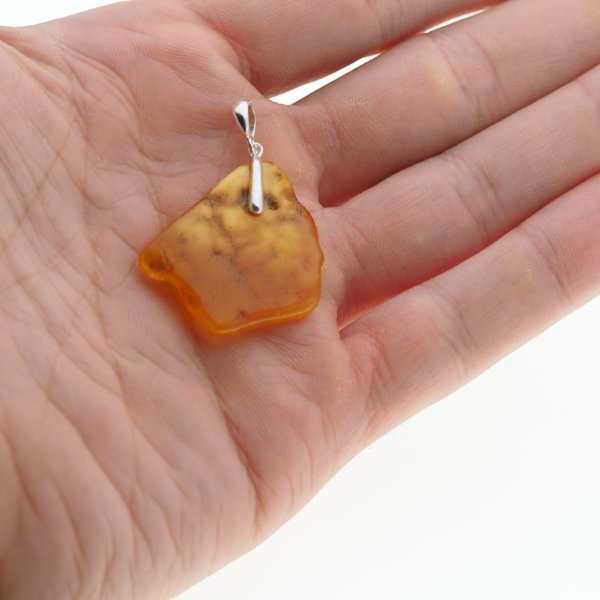 Naturalny Bursztyn i srebro - naszyjnik na rzemieniu