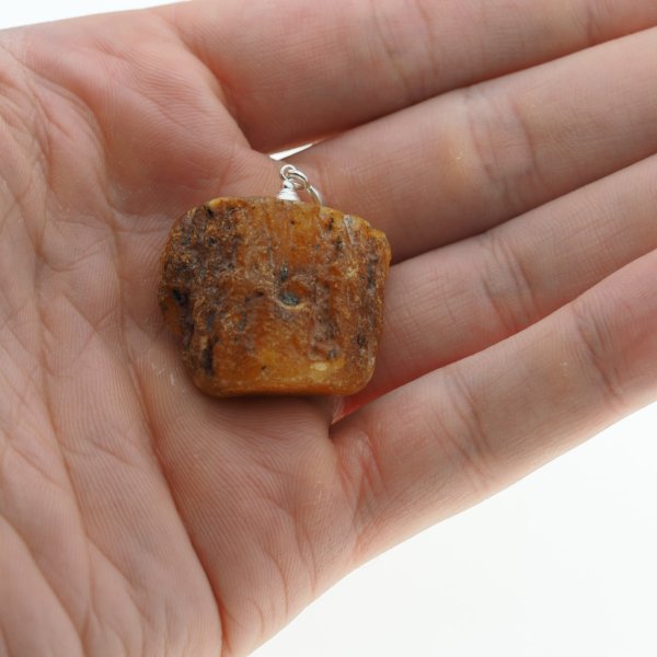 Surowy Naturalny Bursztyn i srebro - naszyjnik na rzemieniu