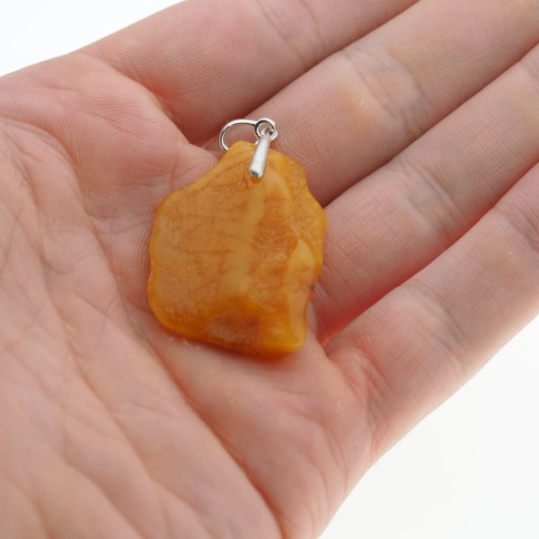 Surowy Naturalny Bursztyn mleczny i srebro - naszyjnik na rzemieniu