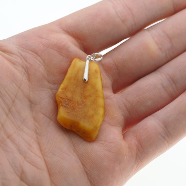 Surowy Naturalny Bursztyn mleczny i srebro - naszyjnik na rzemieniu