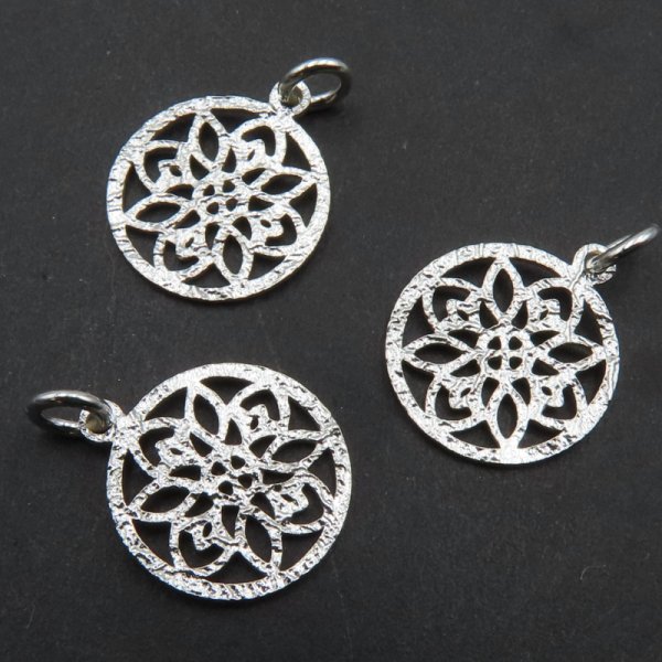 Srebro Ag - zawieszka młotkowana 11.7 mm