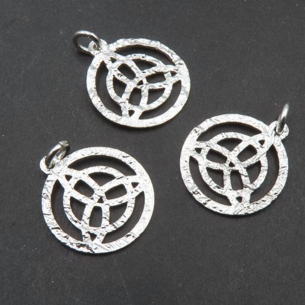 Srebro Ag - zawieszka młotkowana 13,3 mm