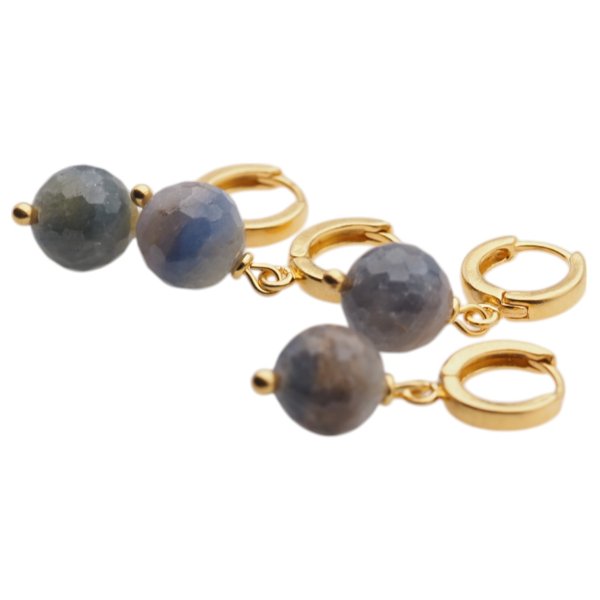 Szafir w srebrze złoconym - kolczyki fasetowane kulki