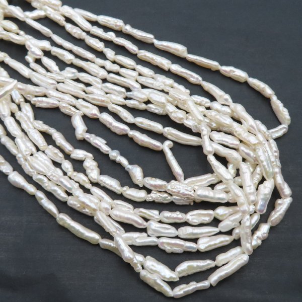 Perły Naturalne Hodowane białe patyczki nr 269 (sznur)