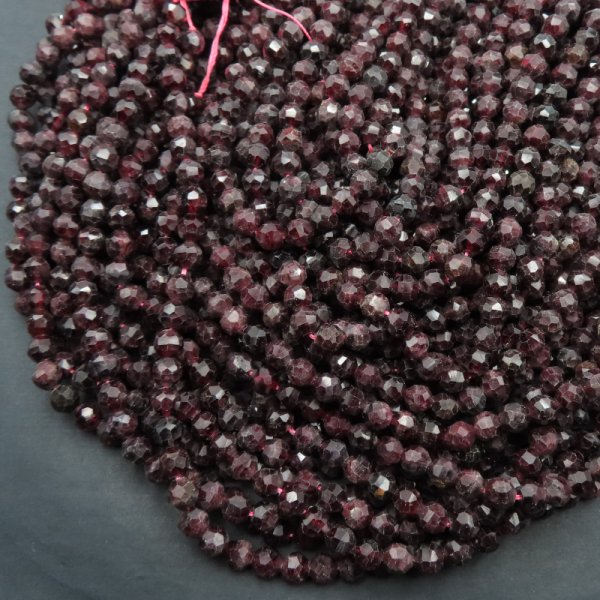 Granat fasetowany kulka 6mm (sznurek)
