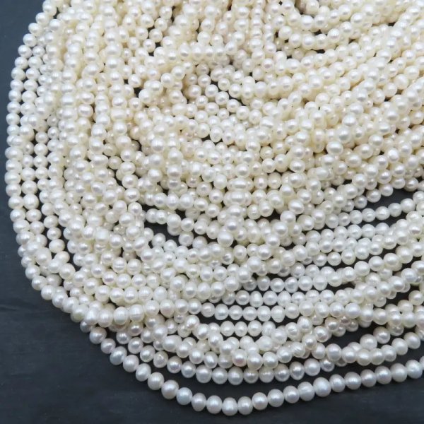 Perły Naturalne Hodowane białe 5-6 mm nr 309 (sznur)