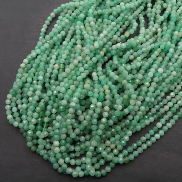 Szmaragd - fasetowane kulki 3,2 mm (sznur)