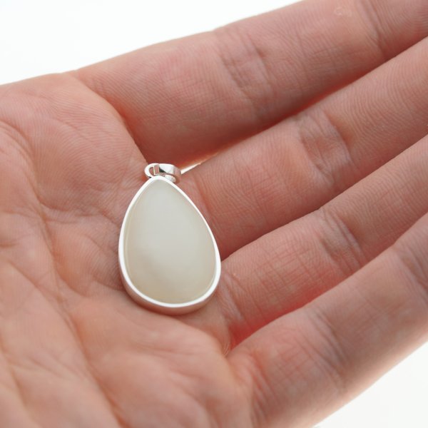 Kamień Księżycowy i srebro - zawieszka